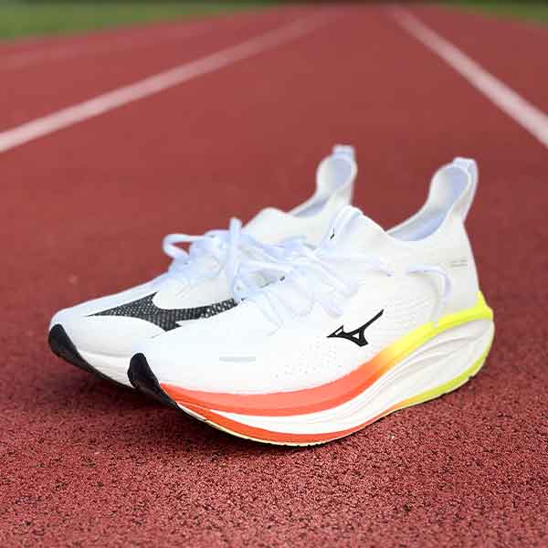 Mizuno Neo Vista 3